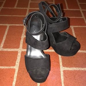 Aldo black leather suede platforms, size 7